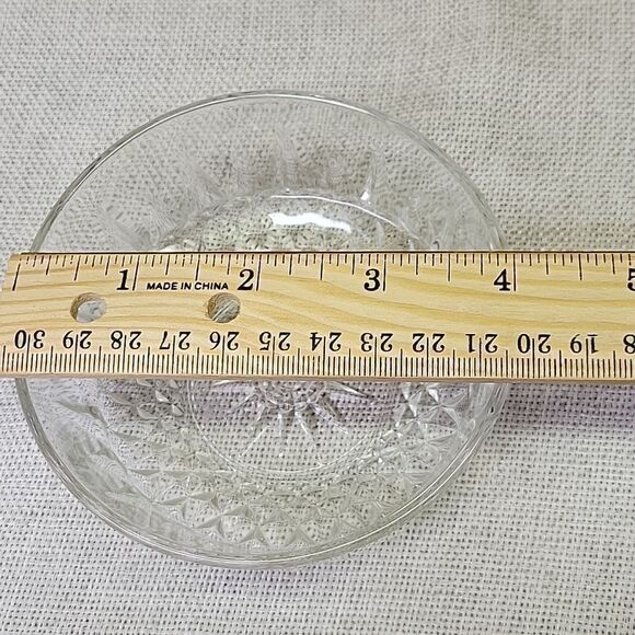 Arcoroc France Clear Glass Starburst Diamond Pattern Large Serving Bowl 9” - Picture 6 of 9